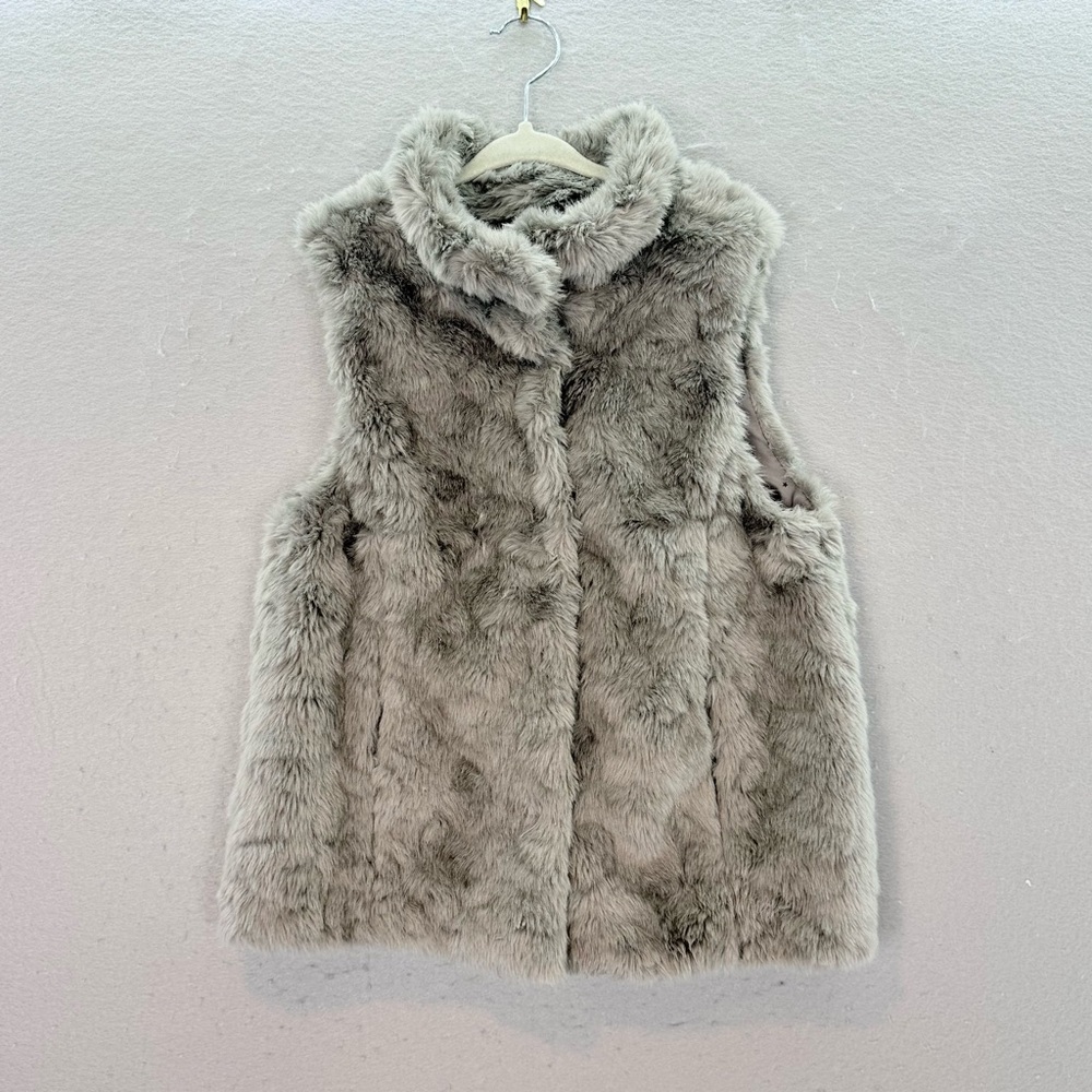 ZARA - Girls Faux Fur gray Vest winter jacket top size 7 -8